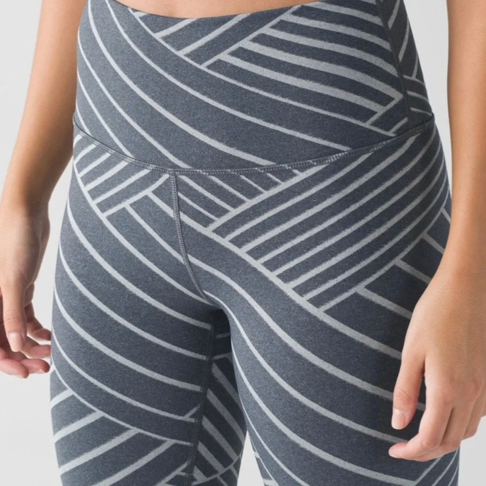 RARE LULULEMON High Times Pant - Picture 4 of 8